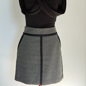 Classy Black and White Tweed Mini Skirt - Loft Sz 4